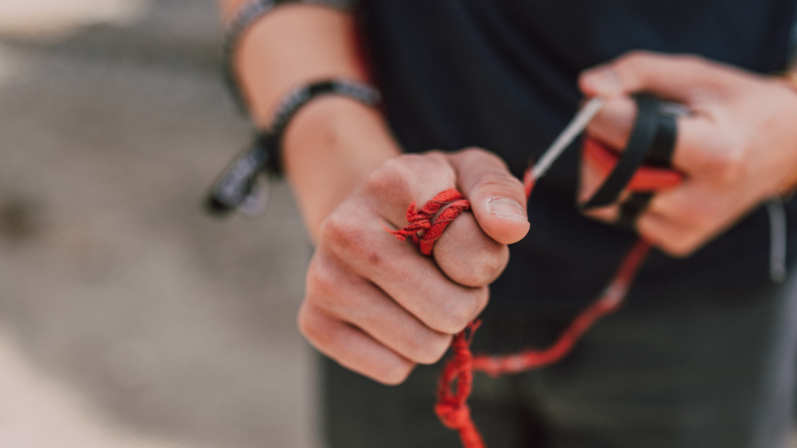 Bow stringer and bow in hands