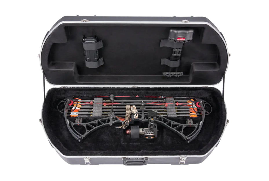 SKB bow case mathews hunter xl series 2SKB 4120M black open
