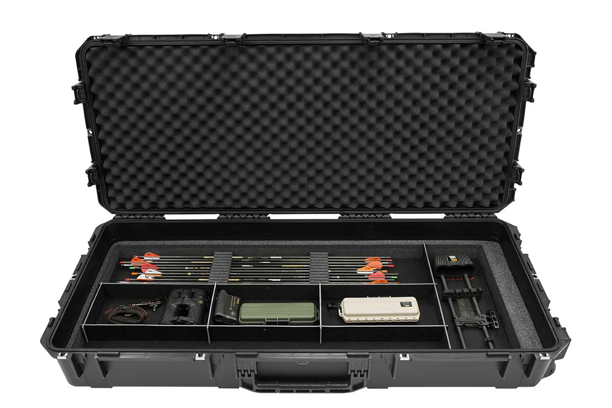 Dual bow outlet case